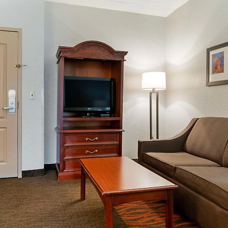 Best Western Executive Inn & Suites Grand Rapids Exterior photo