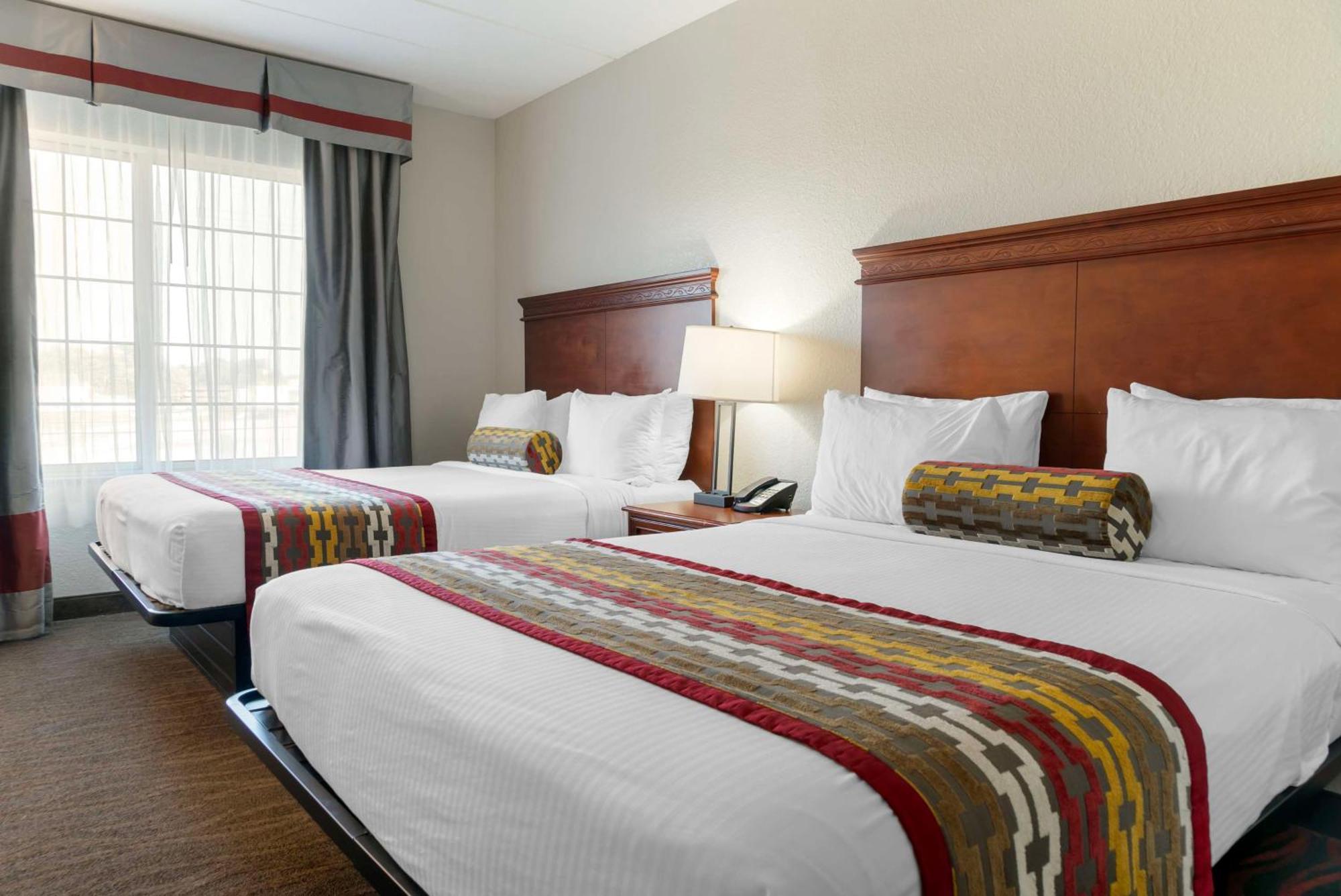 Best Western Executive Inn & Suites Grand Rapids Exterior photo
