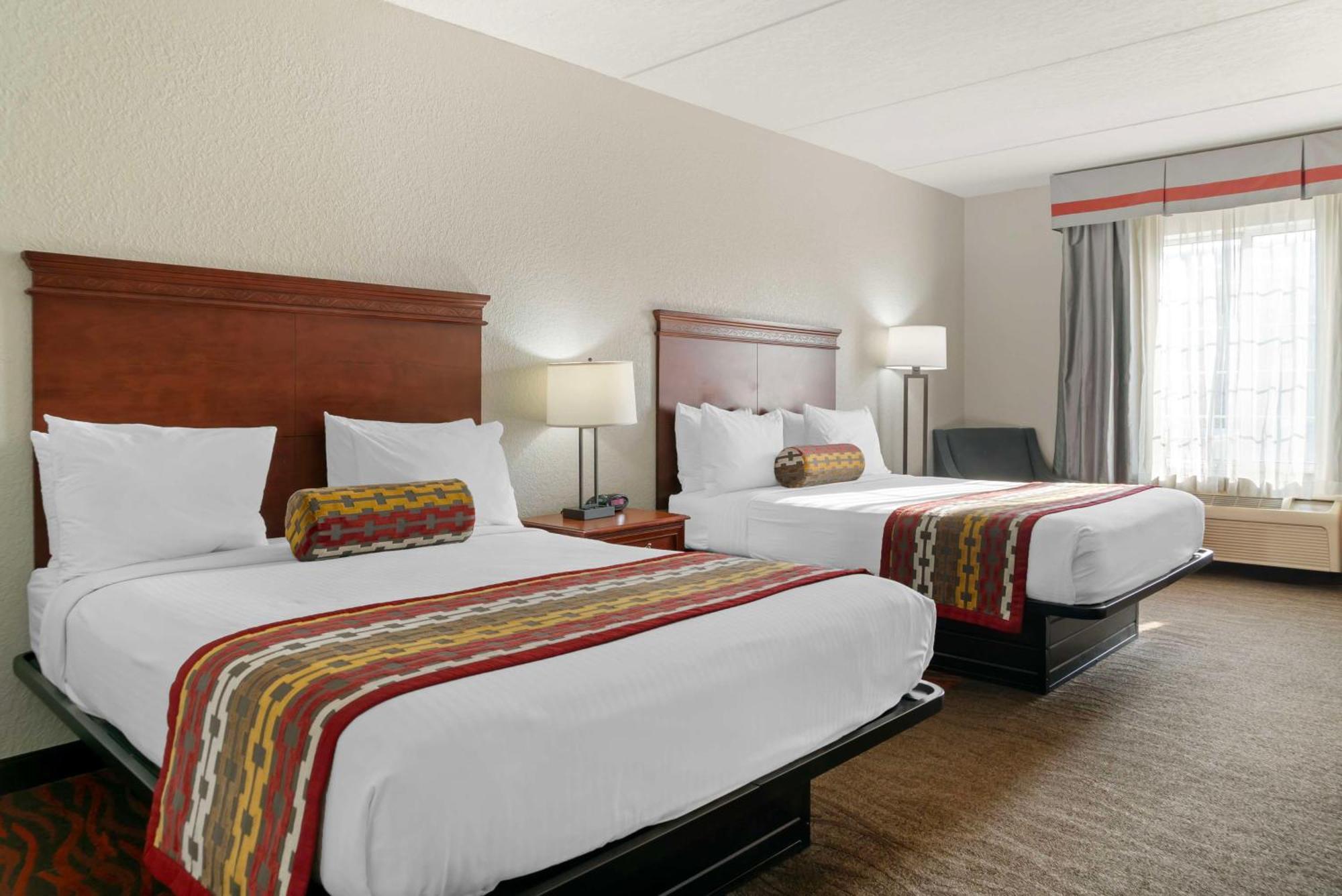 Best Western Executive Inn & Suites Grand Rapids Exterior photo
