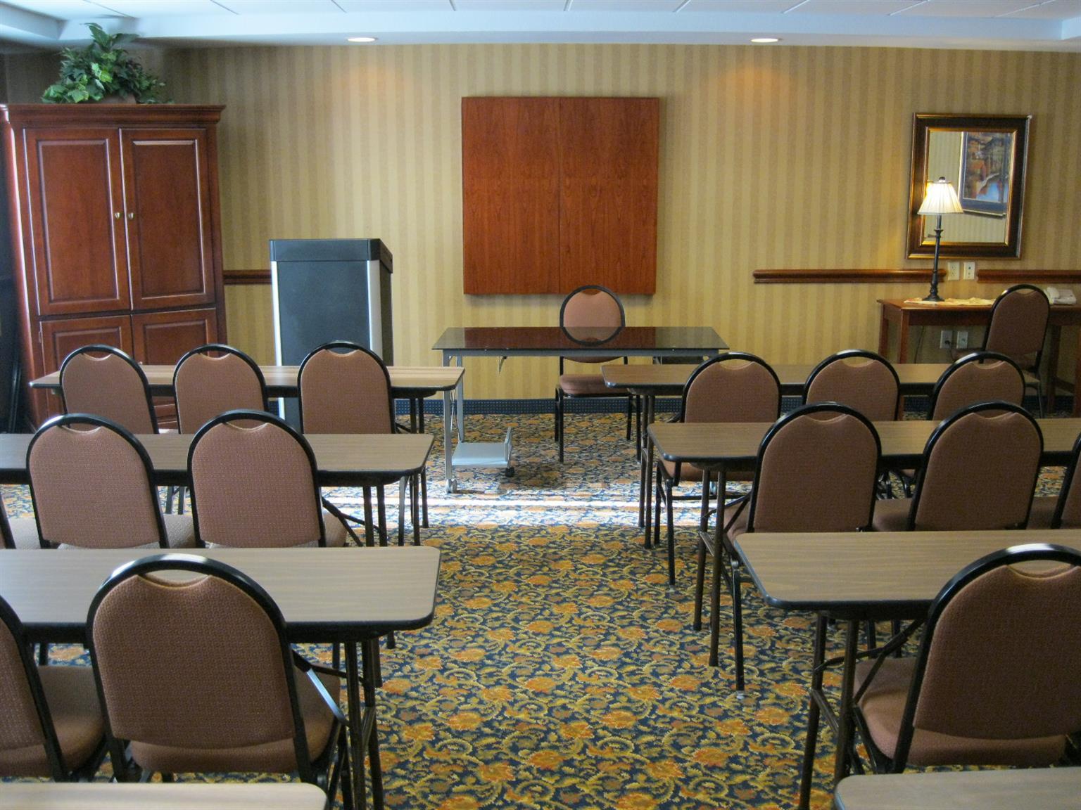 Best Western Executive Inn & Suites Grand Rapids Facilities photo
