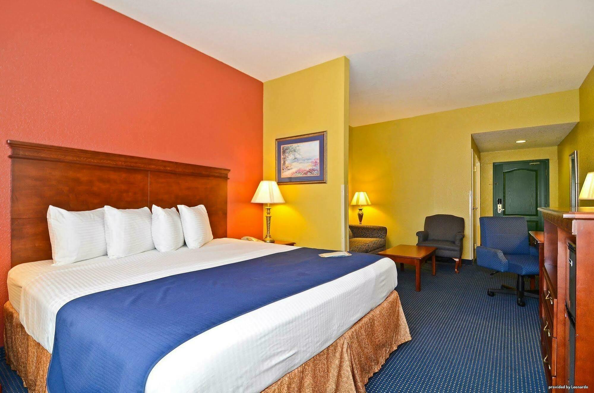 Best Western Executive Inn & Suites Grand Rapids Exterior photo