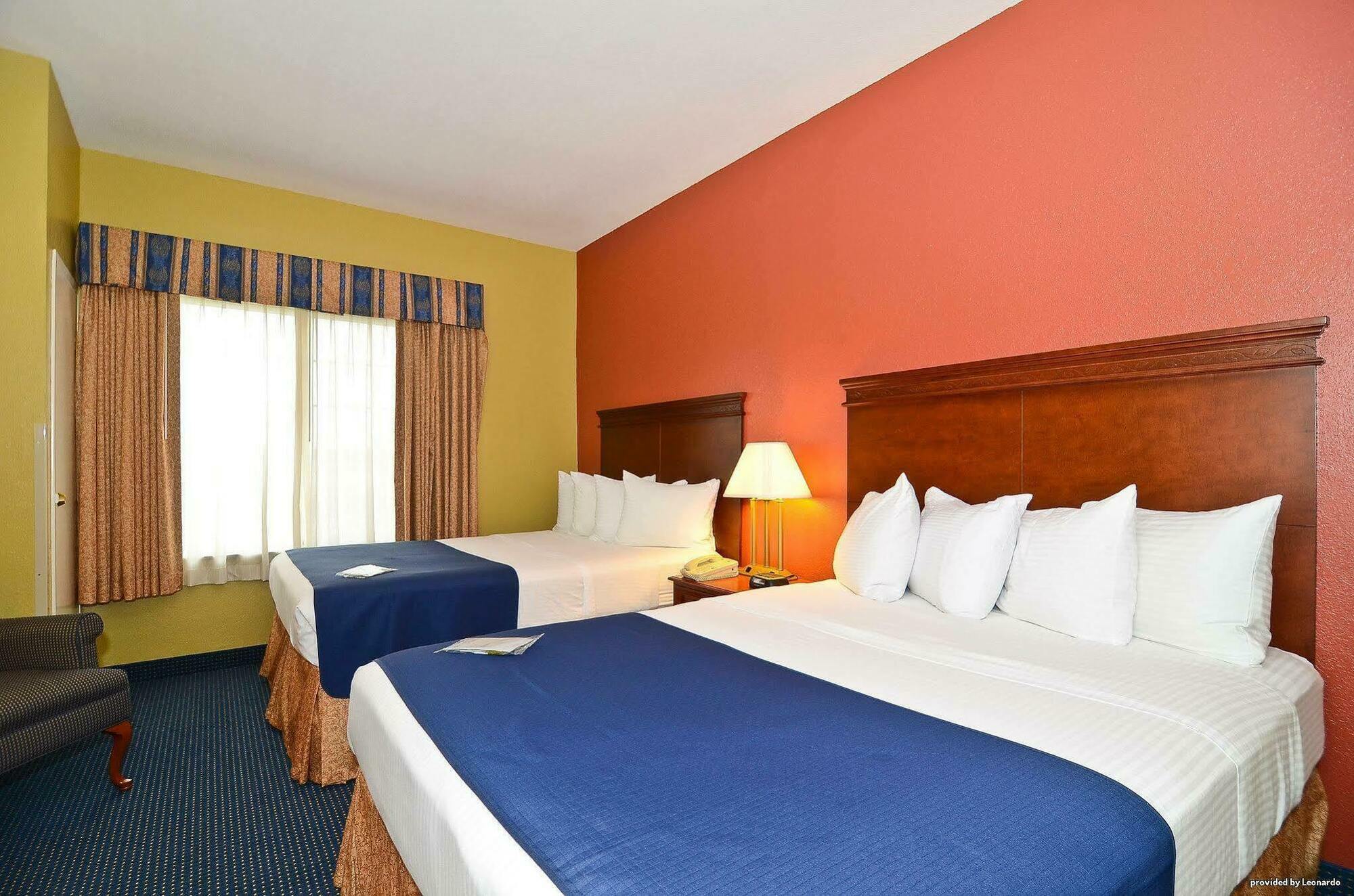 Best Western Executive Inn & Suites Grand Rapids Exterior photo